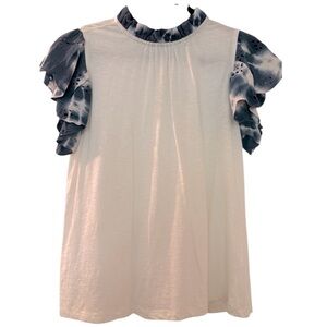 Anthropologie THML all cotton top, white with blue flutter sleeves. Size Medium